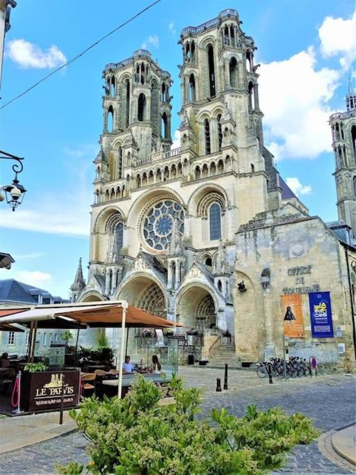 Le Refuge Lägenhet Laon Exteriör bild